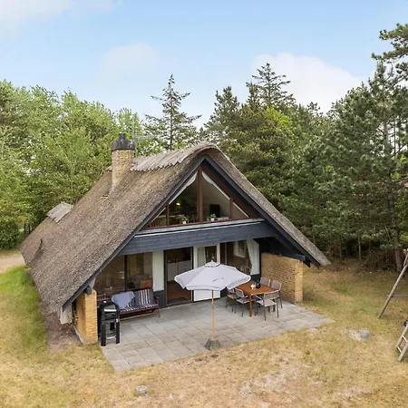 3 Bedroom In Holiday home *